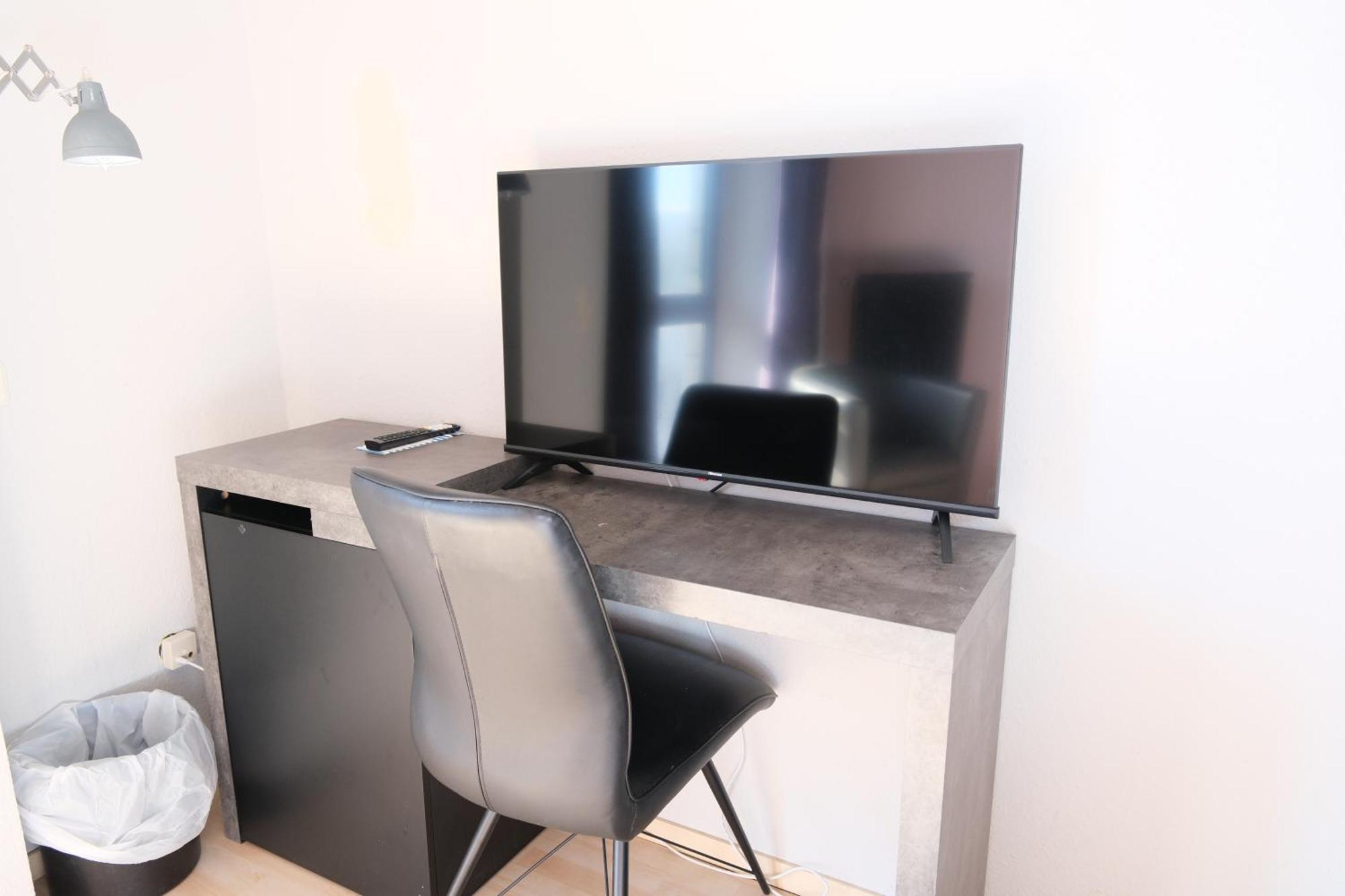 Stargaze Forum Hotel Duesseldorf-Хилден Екстериор снимка
